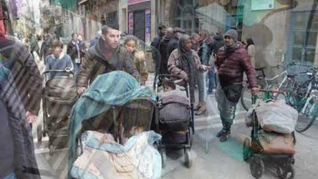 Gente-viviendo-en-las-calles-de-Pamplona-1