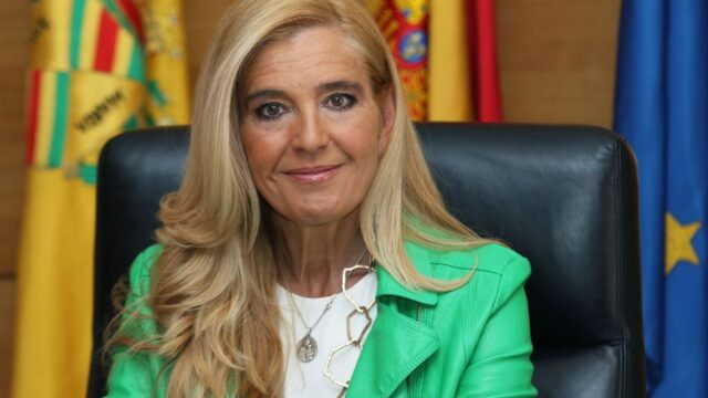 Mariola-Vargas-alcaldesa-Franquista-de-collado-villalva-02