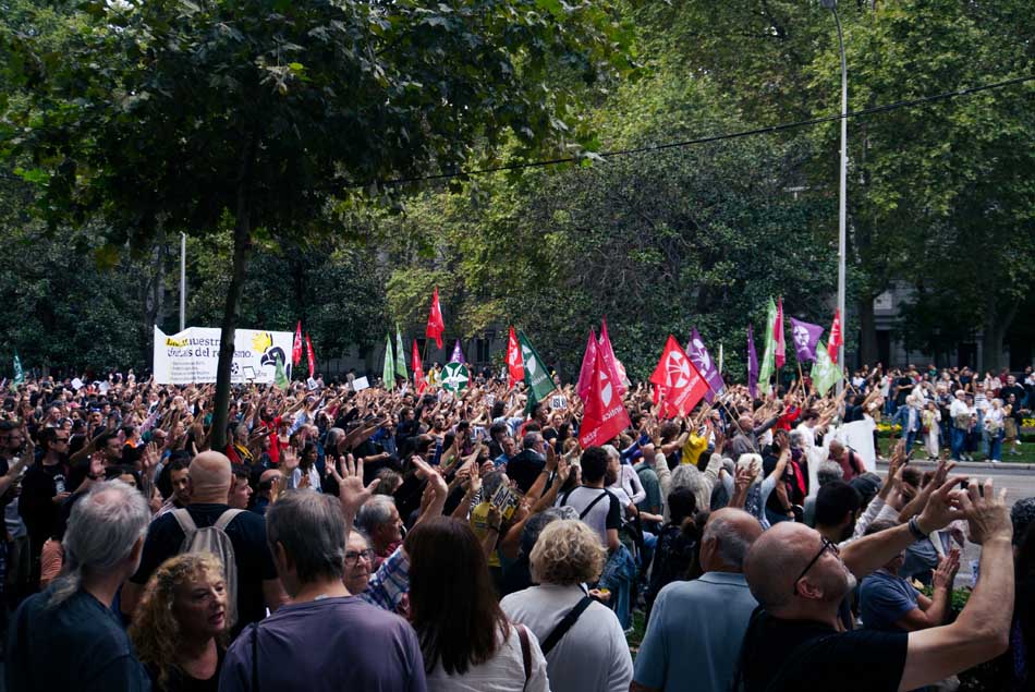 Madrid-anticapitalista-manifestacion-por-el-derecho-a-la-vivienda copia